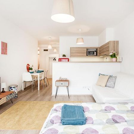 The Downtown Chill Apartment Budapest Exterior photo
