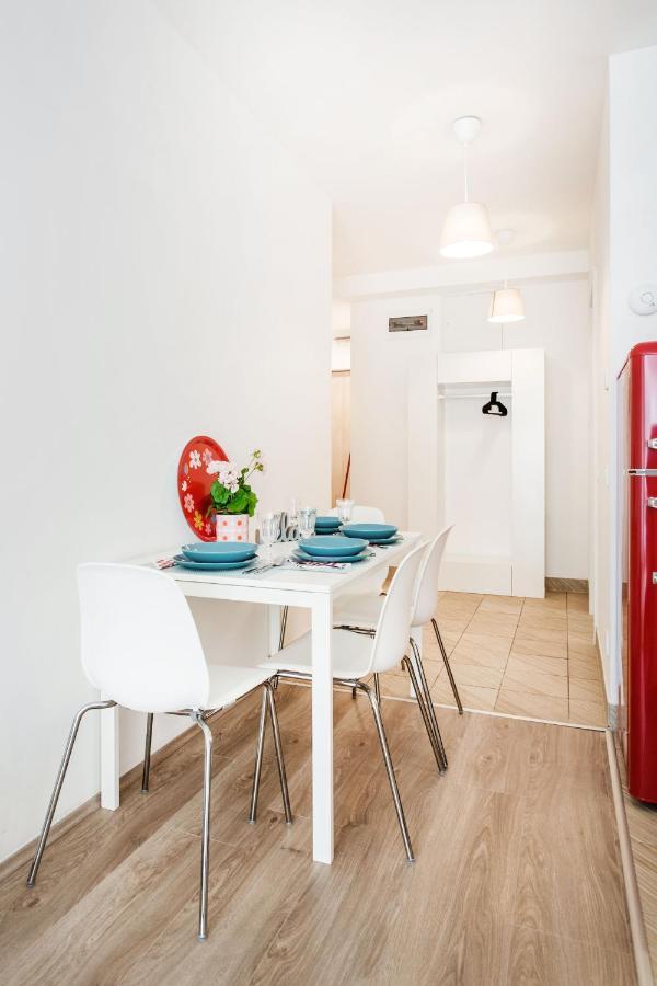 The Downtown Chill Apartment Budapest Exterior photo
