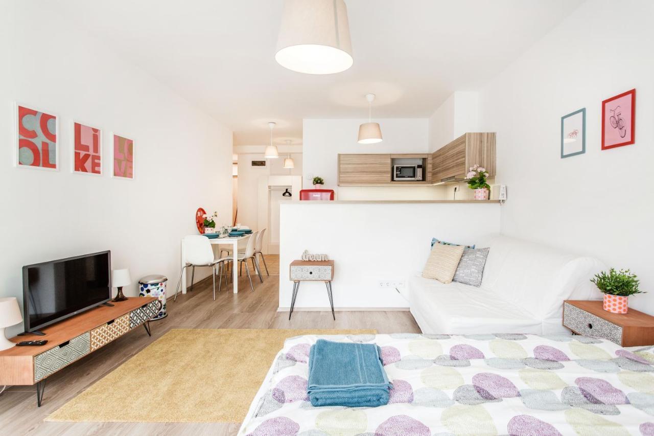 The Downtown Chill Apartment Budapest Exterior photo
