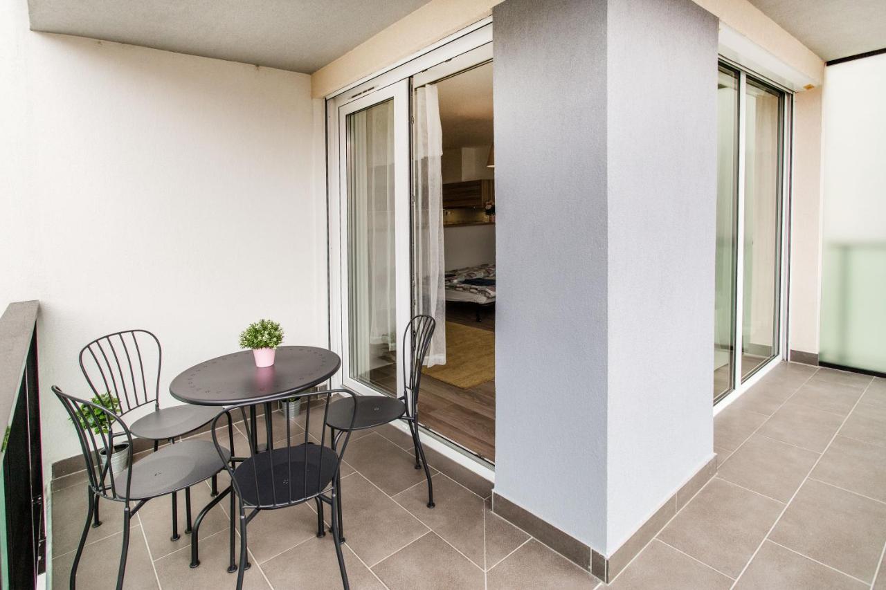 The Downtown Chill Apartment Budapest Exterior photo